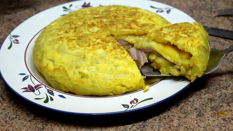Tortilla de patata rellena