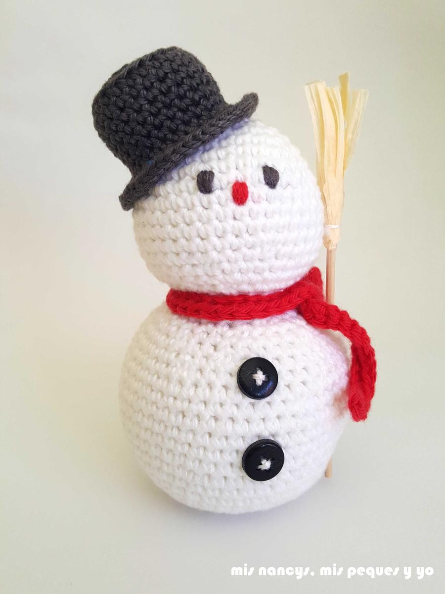 mis nancys, mis peques y yo, muñecos de nieve amigurumi, muñeco de nieve con bufanda roja