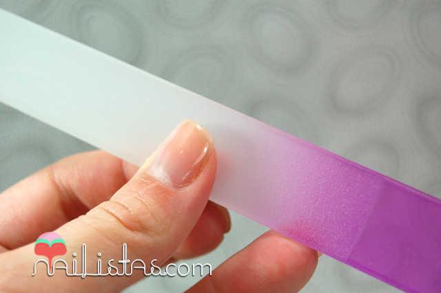 Lima de vidrio o cristal para una manicura perfecta