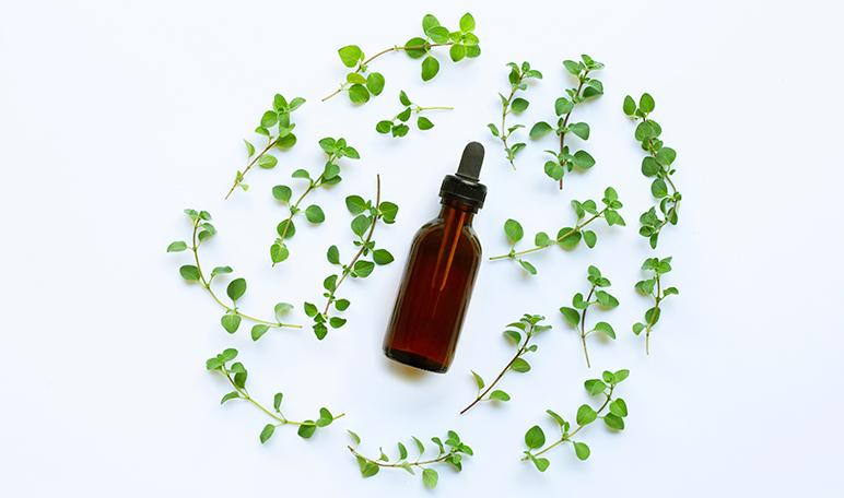Cómo aliviar el picor en el cuero cabelludo con aceite de almendras - Trucos de belleza caseros