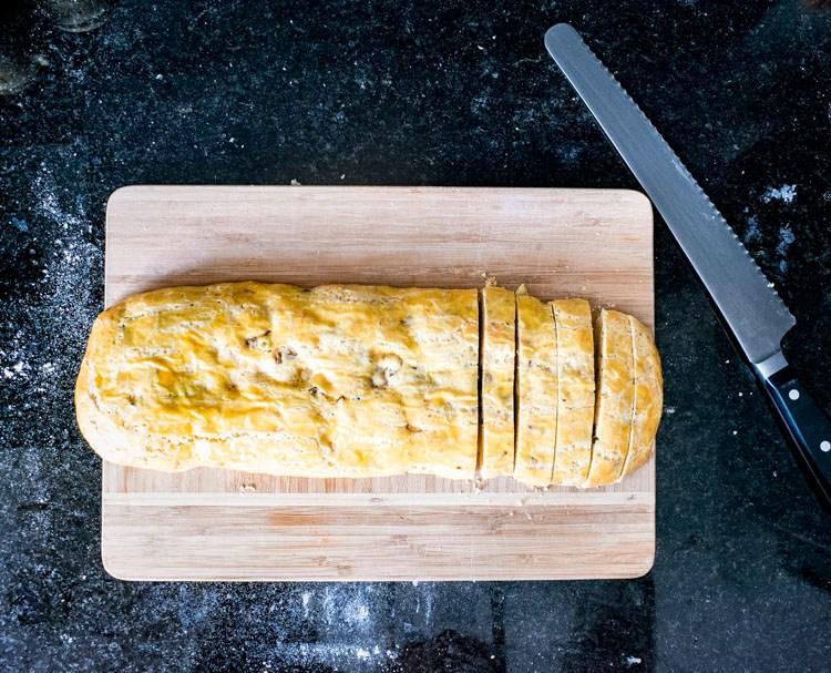 Receta de biscotti de chocolate blanco y macadamia en Maria Orsini