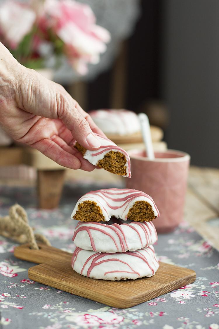Coconuts Donuts de Vainilla y Cobertura de coco esponjoso y deliciosos
