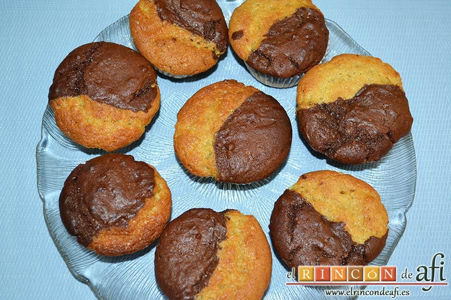 Muffins de dos colores de vainilla y chocolate