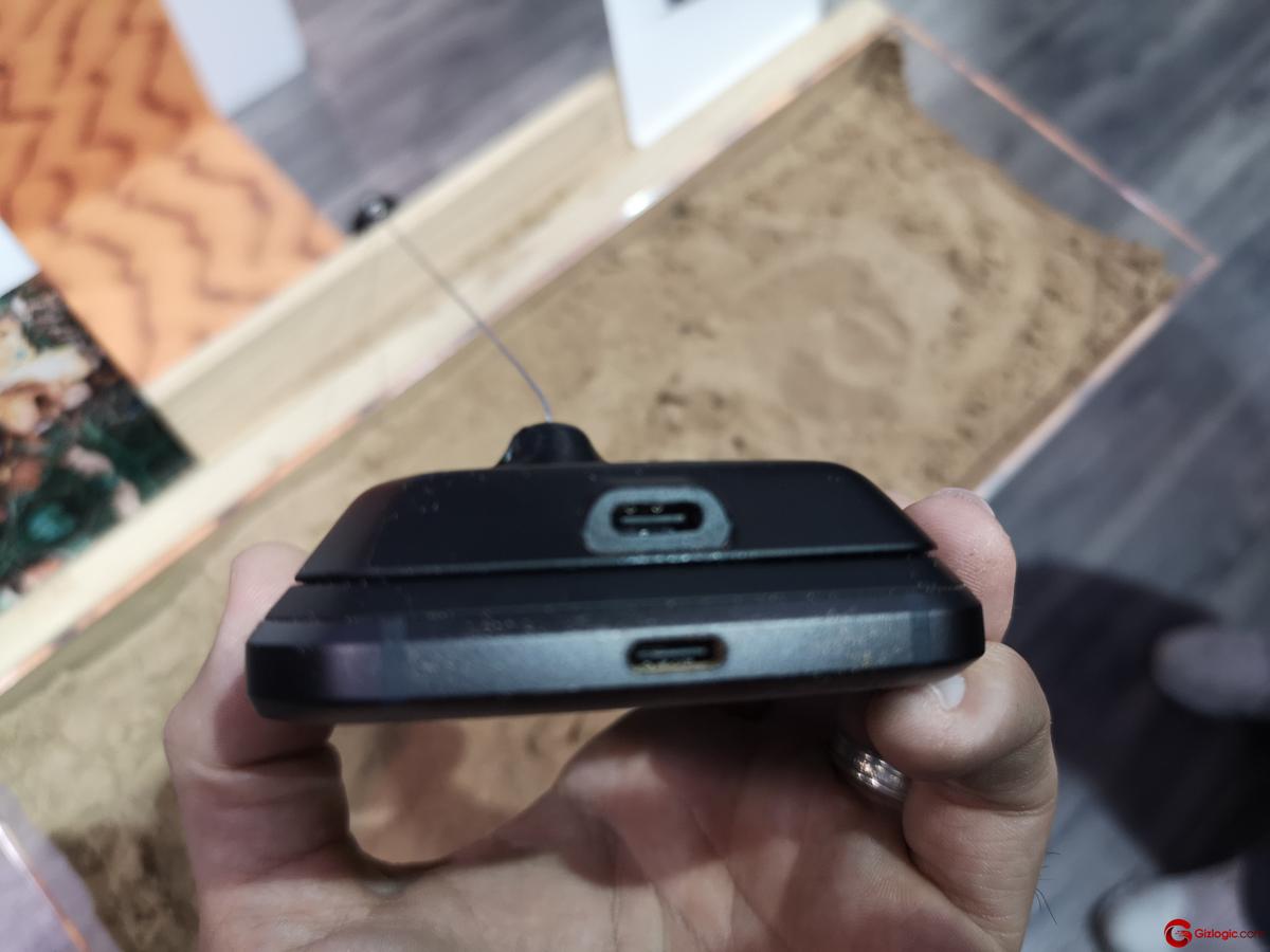 #MWC19: Land Rover Explore, USB-C