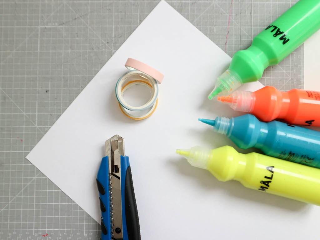 materiales para hacer manualidades con niños