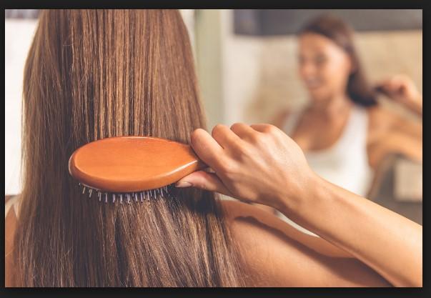 Peinar tu pelo para que crezca rapidamente