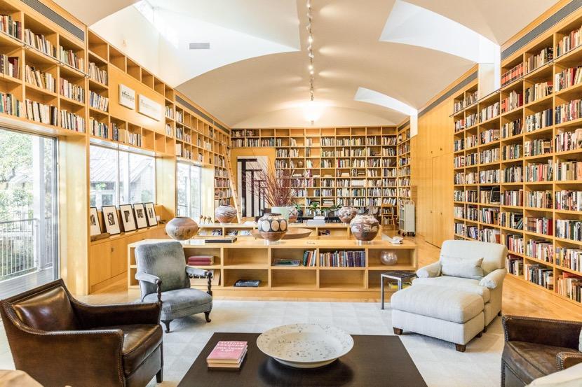 gran biblioteca en casa