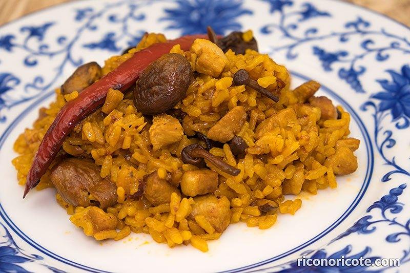 Arroz con secreto ibérico y setas