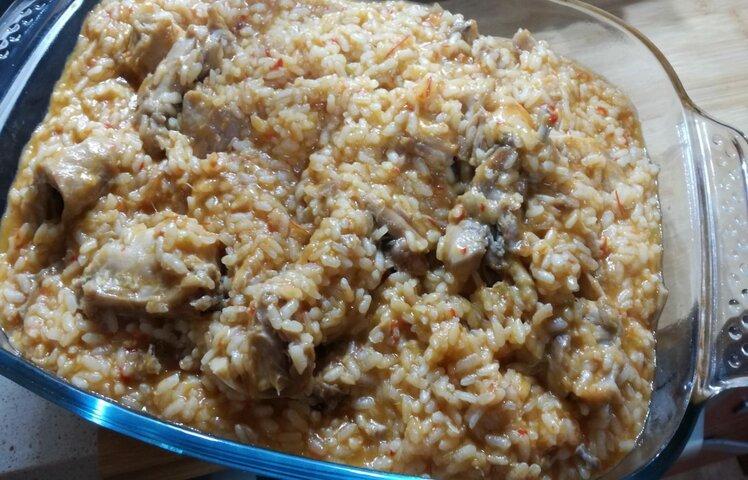 Reposar arroz con conejo
