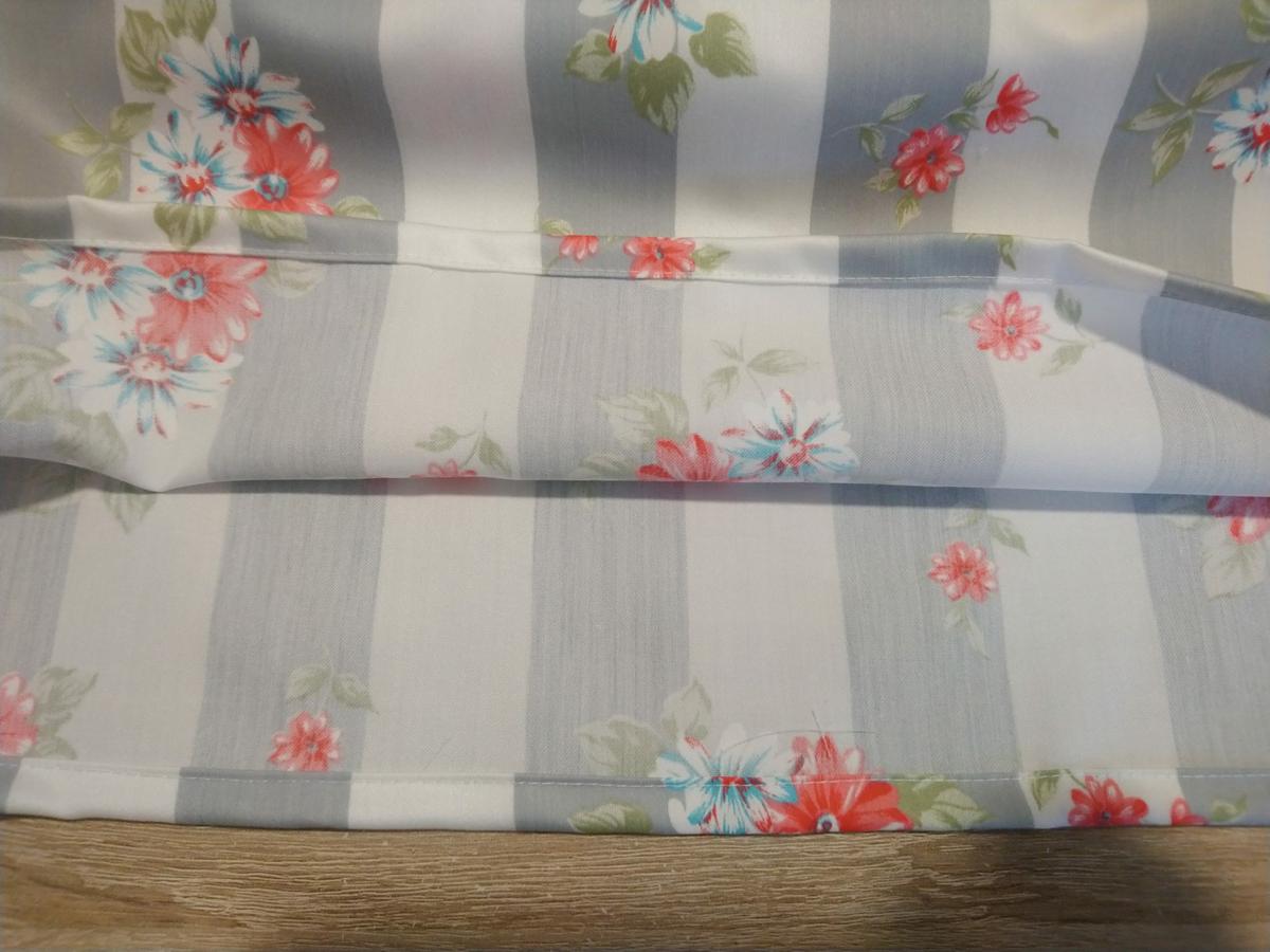 Blusa con volantes en las mangas y puños fruncidos con hilo elástico ¡Con patrones gratis!