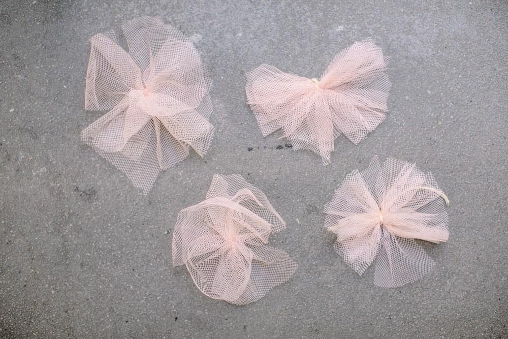 DIY | Tutorial para hacer tu tapiz de tul rosa - El blog de Laucreativa