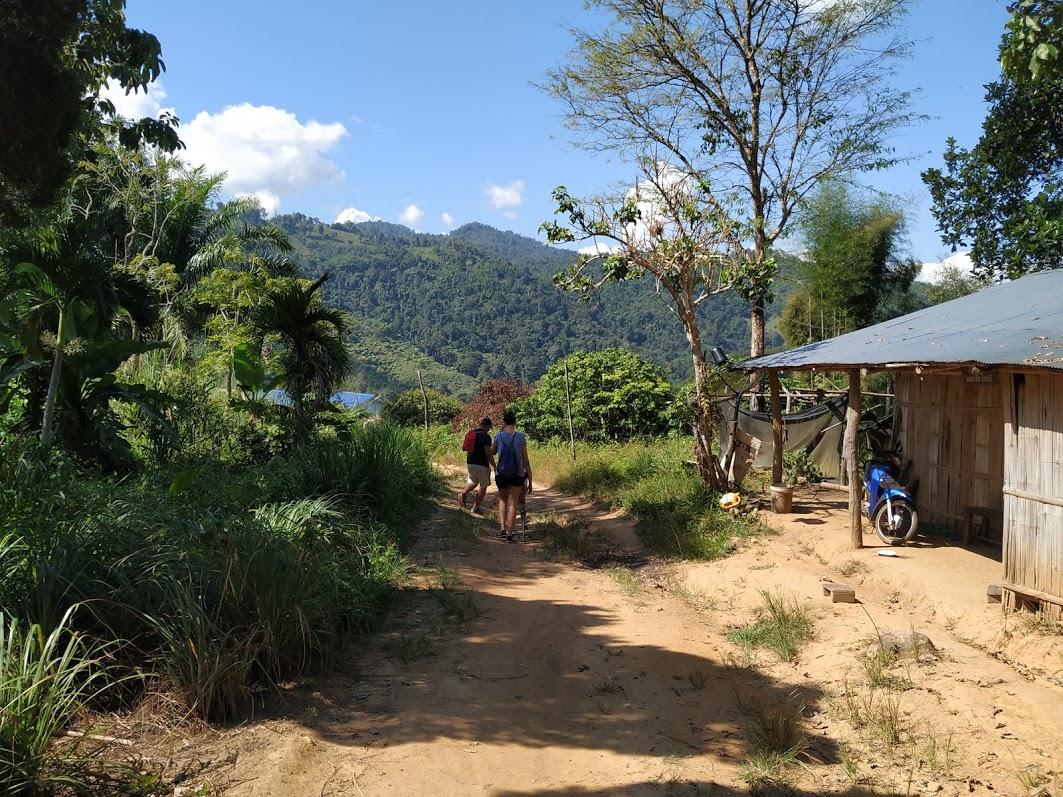 Poblado colinas norte Chiang Rai