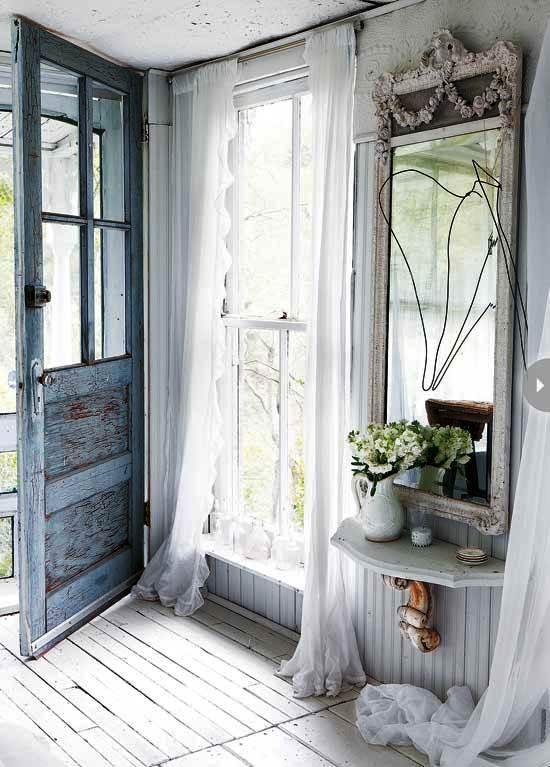 decoracion de entradas interiores de casas con estilo frances