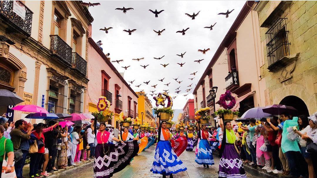 Presentan actividades de la Guelaguetza 2018