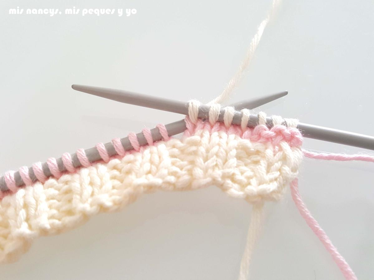 mis nancys, mis peques y yo, tutorial jersey de punto para Nancy "Fresa y nata", seguir tejiendo con cambios de color