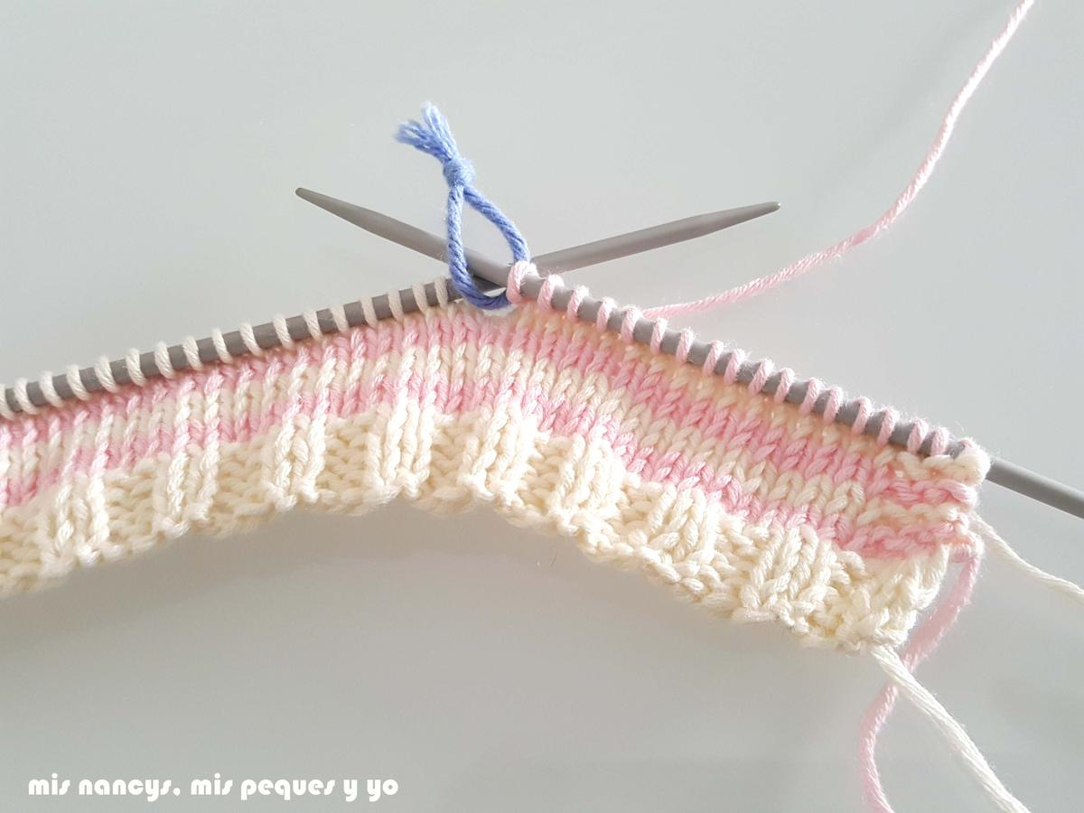 mis nancys, mis peques y yo, tutorial jersey de punto para Nancy "Fresa y nata", colocar primer marcador