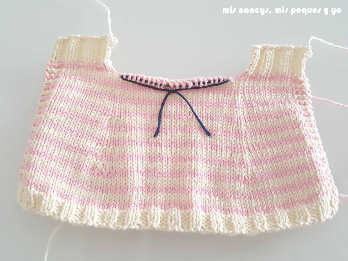 mis nancys, mis peques y yo, tutorial jersey de punto para Nancy "Fresa y nata", tejer 7 pasadas de goma 2x2 y cerrar