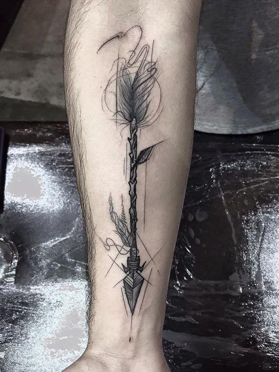Tatuajes para hombres en el antebrazo de flechas