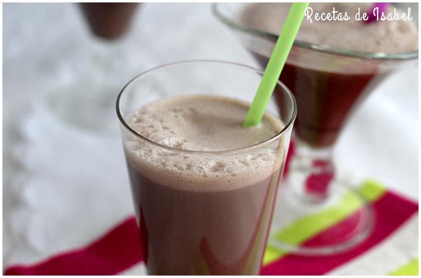 Batido de chocolate con dos ingredientes