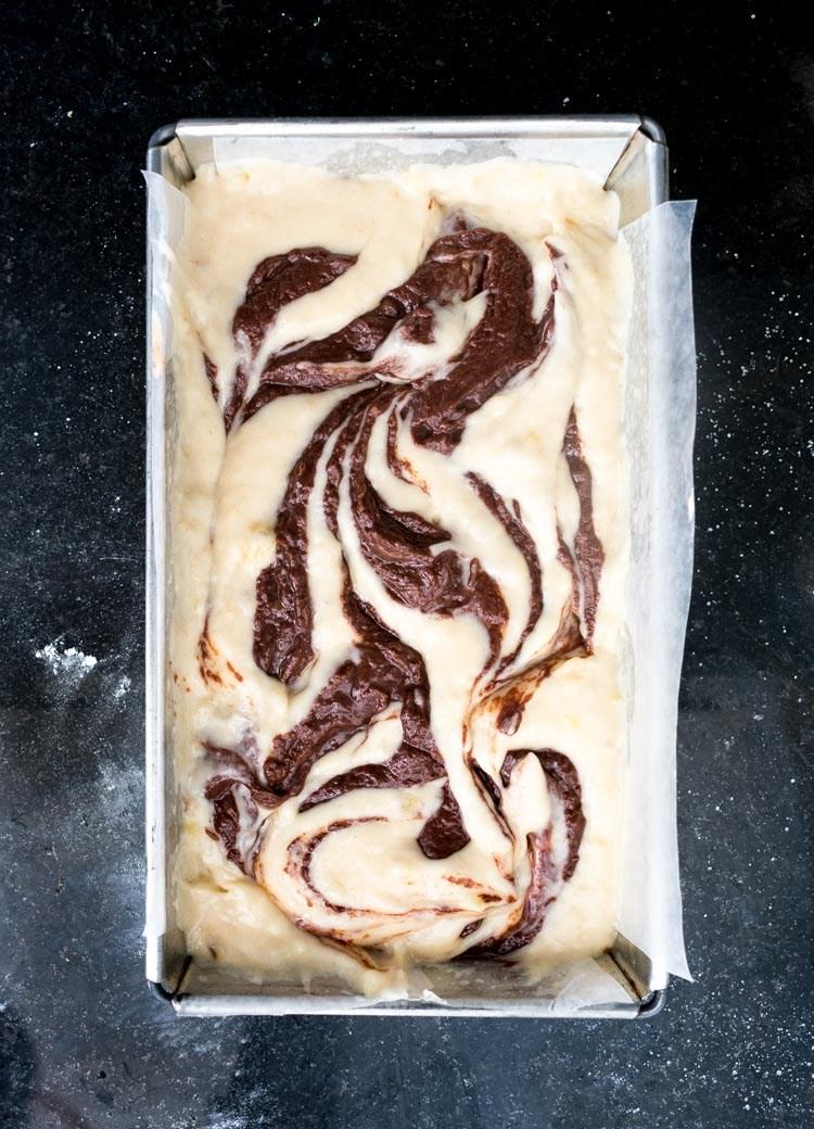 Panqué de plátano y nutella marmoleado