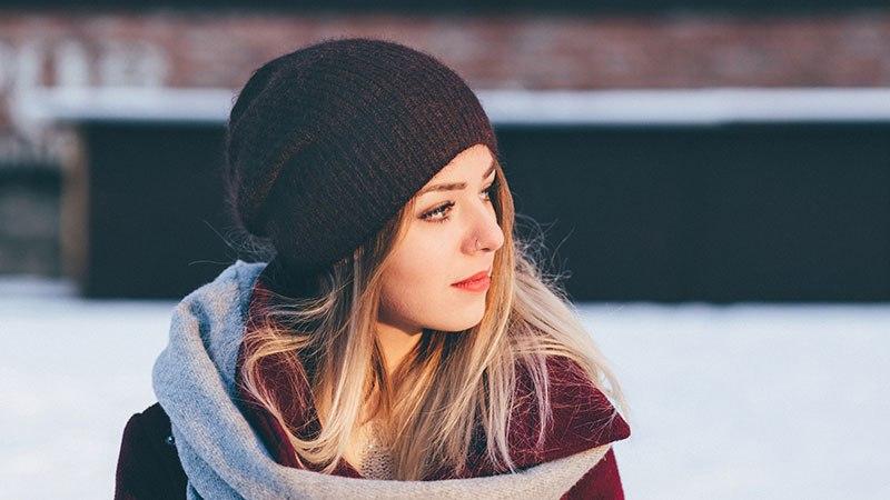 Razones por las que nunca debes dormir con tu maquillaje