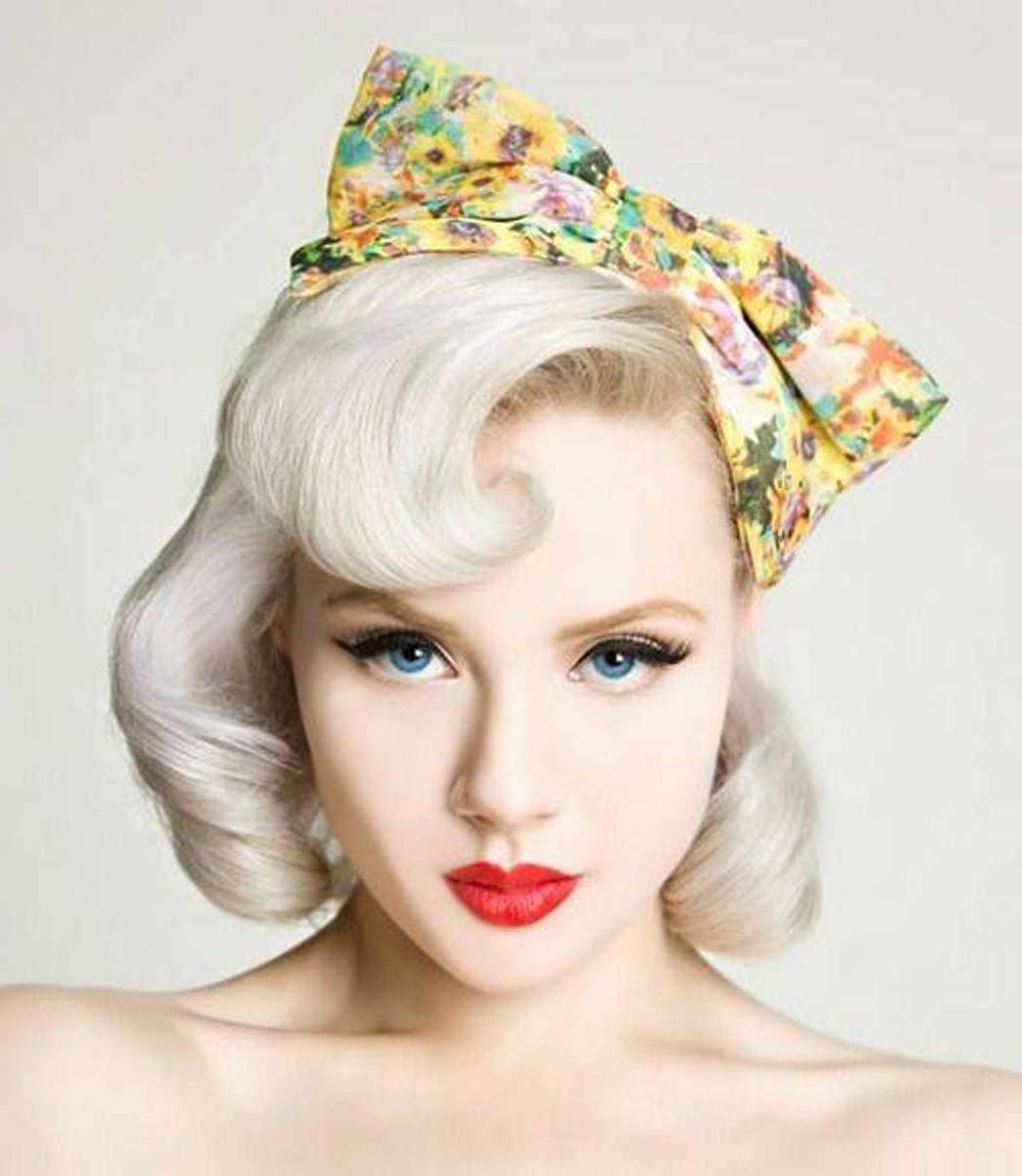 Peinados media melena pin up