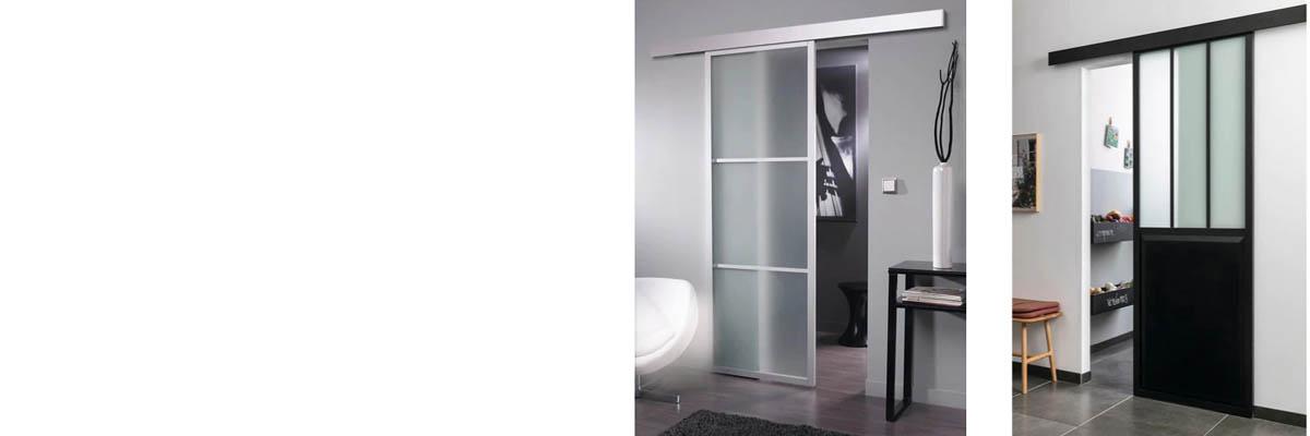Puertas correderas acristaladas con marcos de aluminio