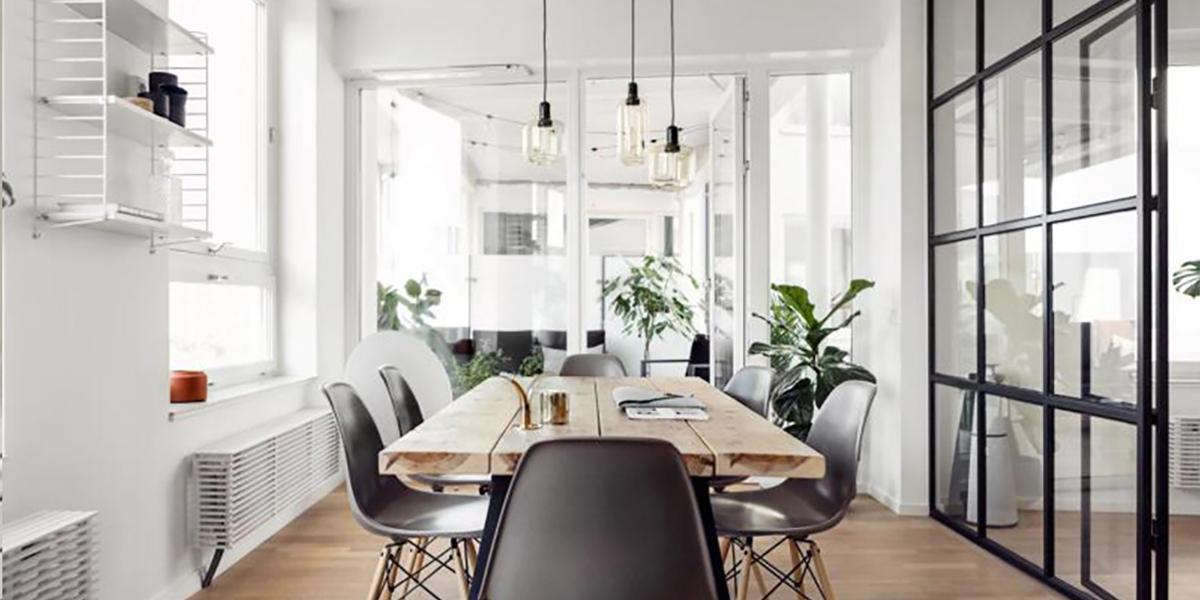 Puertas de cristal en tonos negros