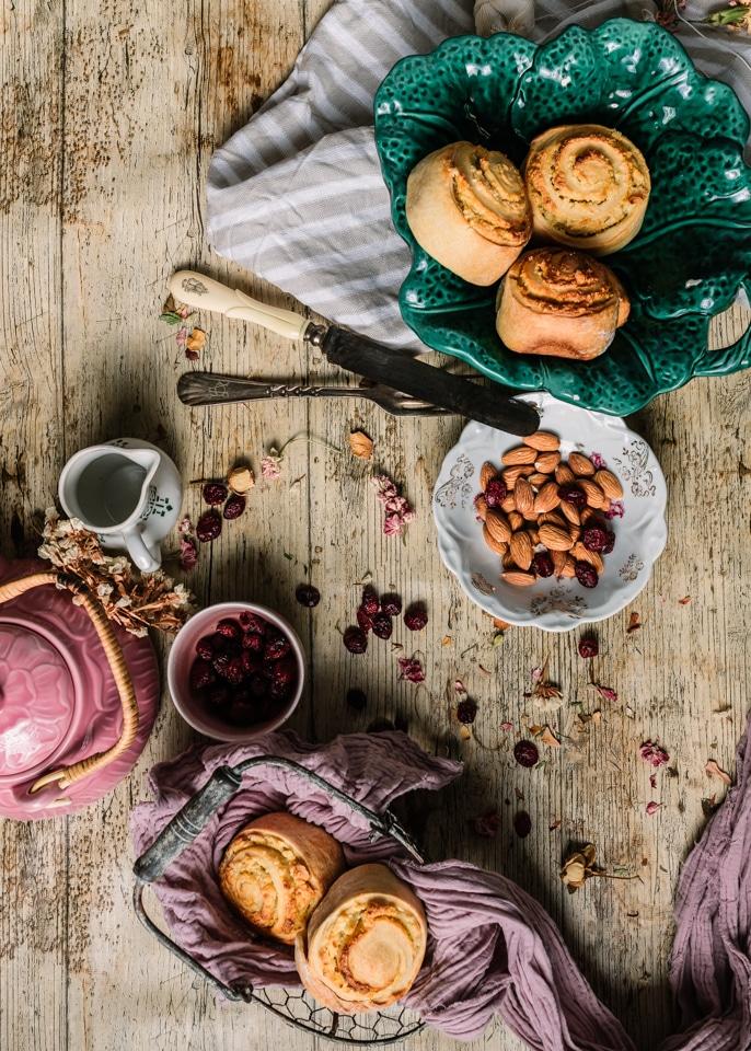 cinnamon-rolls-de-almendra