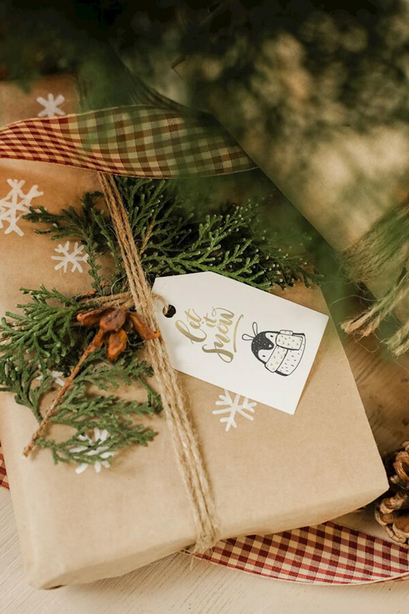 IMPRIMIBLE | Etiquetas gratis para tus regalos navideños - El blog de Laucreativa