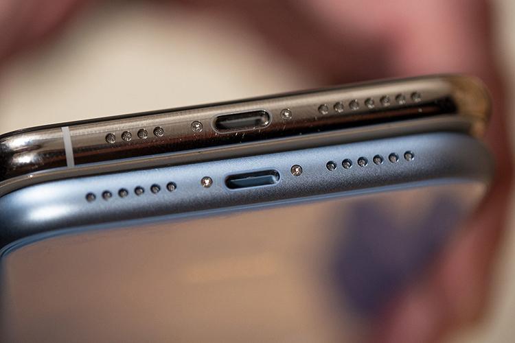 iPhones Lightning Port