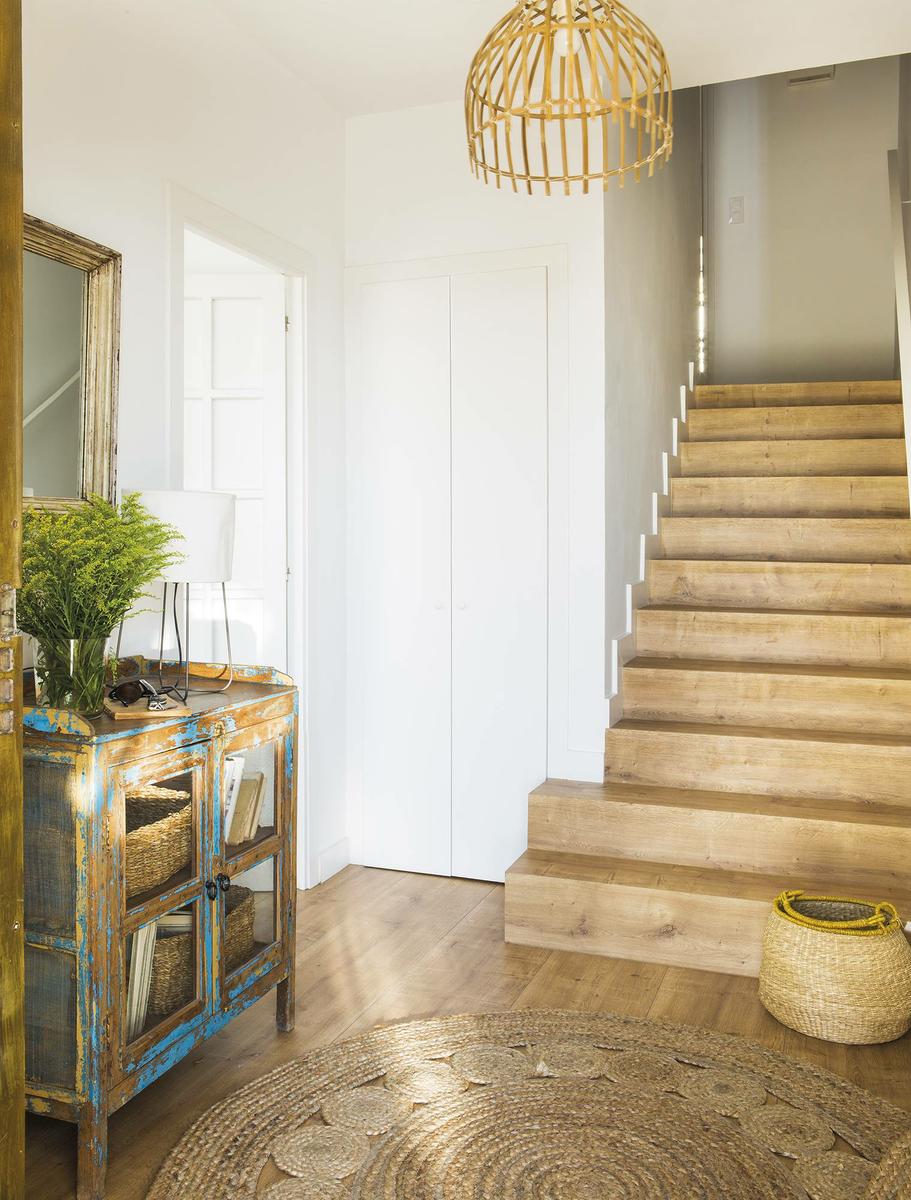 Vivienda_de_75_m2_distribuida_tres_alturas_decoración_interior_inspiración-08