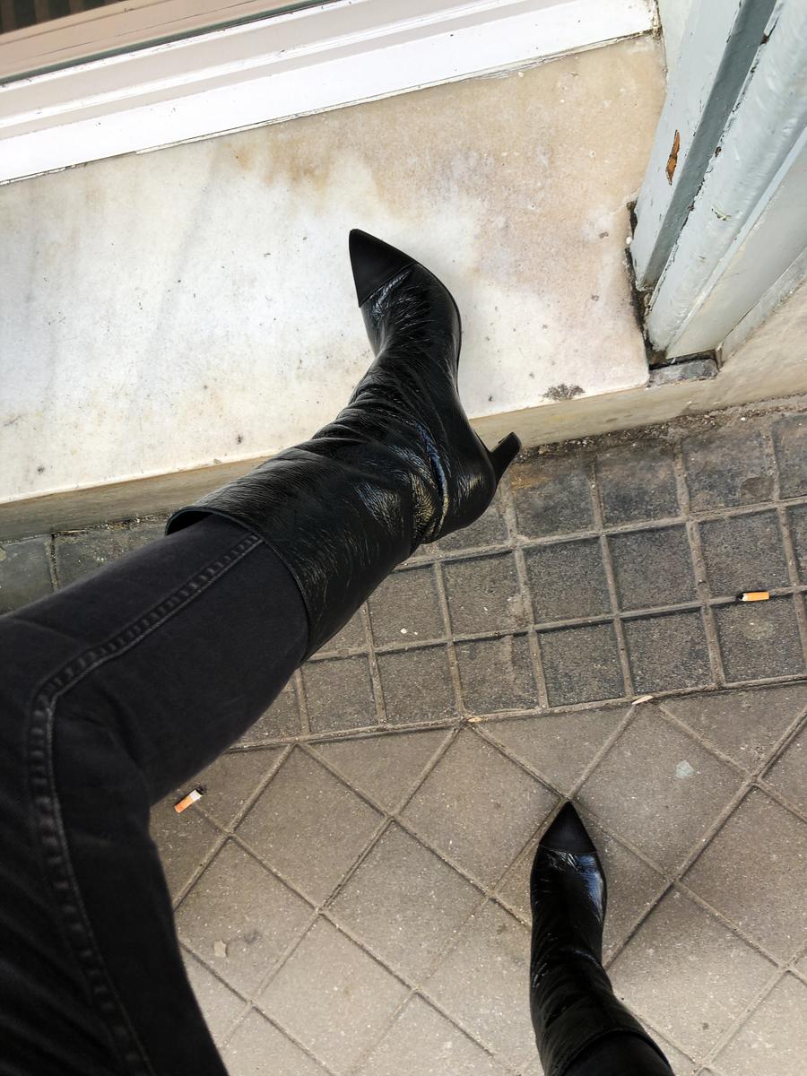 Trini | Balenciaga sweater Chanel boots