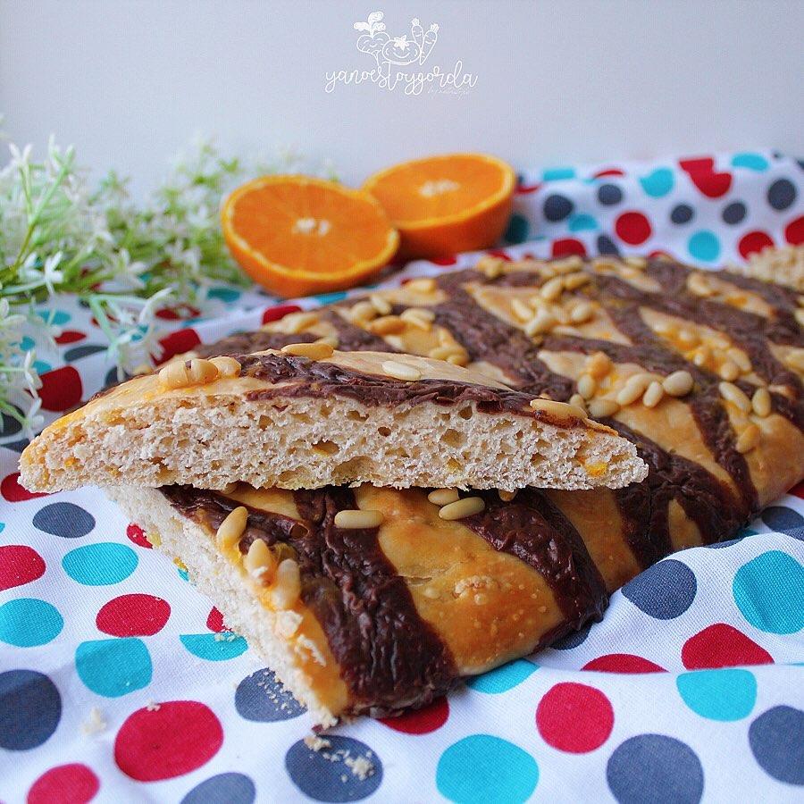 COCA DE SAN JUAN SIN AZÚCAR CON CREMA DE CHOCOLATE Y NARANJA