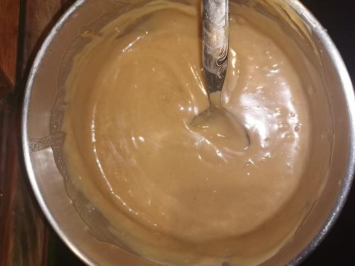 Pastel saludable tipo snikers vegano y sin gluten