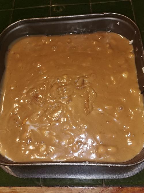 Pastel saludable tipo snikers vegano y sin gluten