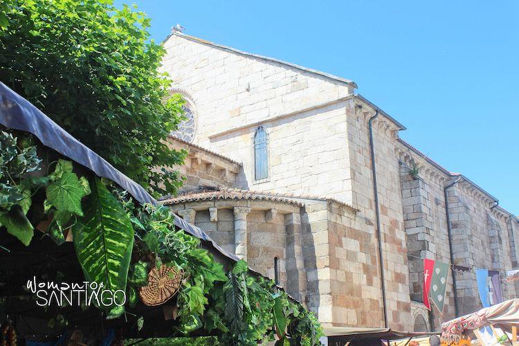Mercado en la Iglesia de Santiago (A Coruña)