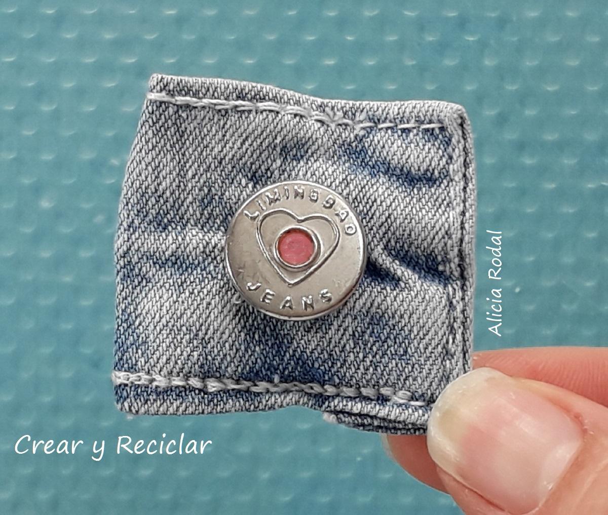 ideas para reutilizar y decorar envases, frascos o botellas de vidrio o cristal, fácil. DIY. Además vamos a reutilizar faldas y pantalones vaqueros, también conocidos como blue jeans, Denim, mahón, tejanos o mezclilla.