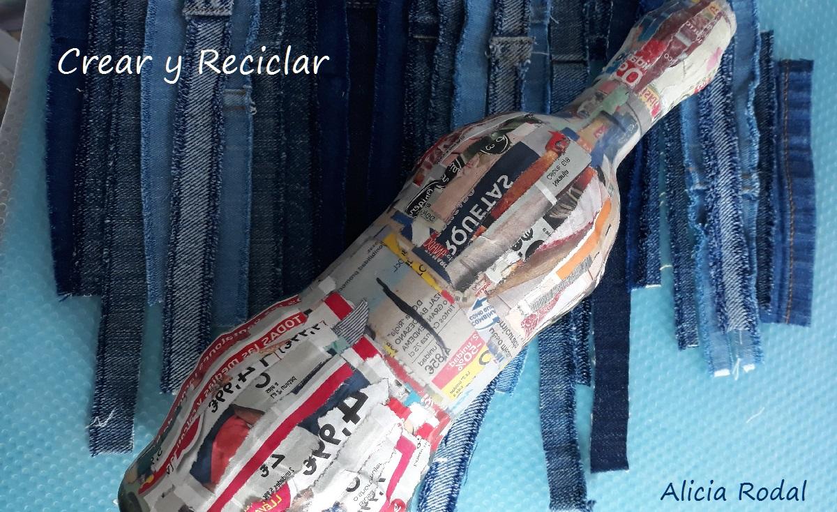 ideas para reutilizar y decorar envases, frascos o botellas de vidrio o cristal, fácil. DIY. Además vamos a reutilizar faldas y pantalones vaqueros, también conocidos como blue jeans, Denim, mahón, tejanos o mezclilla.