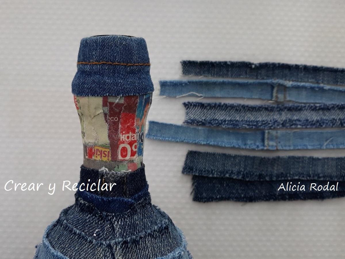 ideas para reutilizar y decorar envases, frascos o botellas de vidrio o cristal, fácil. DIY. Además vamos a reutilizar faldas y pantalones vaqueros, también conocidos como blue jeans, Denim, mahón, tejanos o mezclilla.