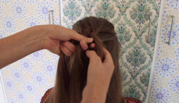 cómo hacer una trenza fácil de cuatro cabos