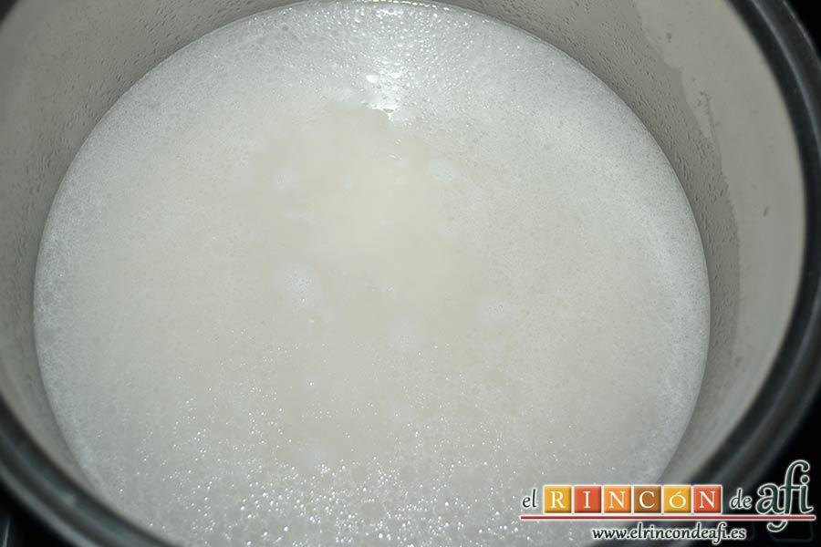 Arroz basmati cocido, agregar la sal