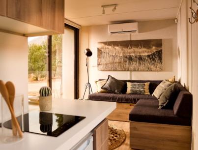 diseño moderno de mini casa salon cocina