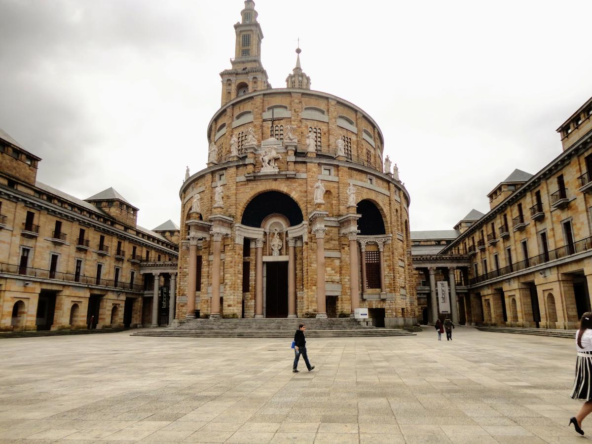 Universidad Laboral de Gijón
