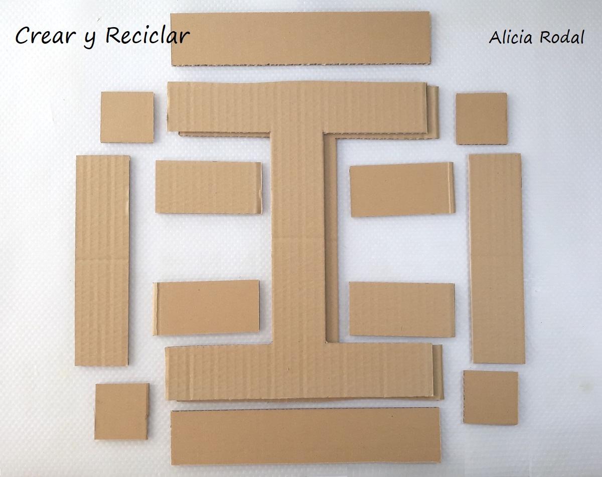 En este tutorial te muestro una idea de cómo hacer letras de cartón en 3D y decorarlas con CD´s o DVD viejos o dañados. Reciclaje creativo Diy