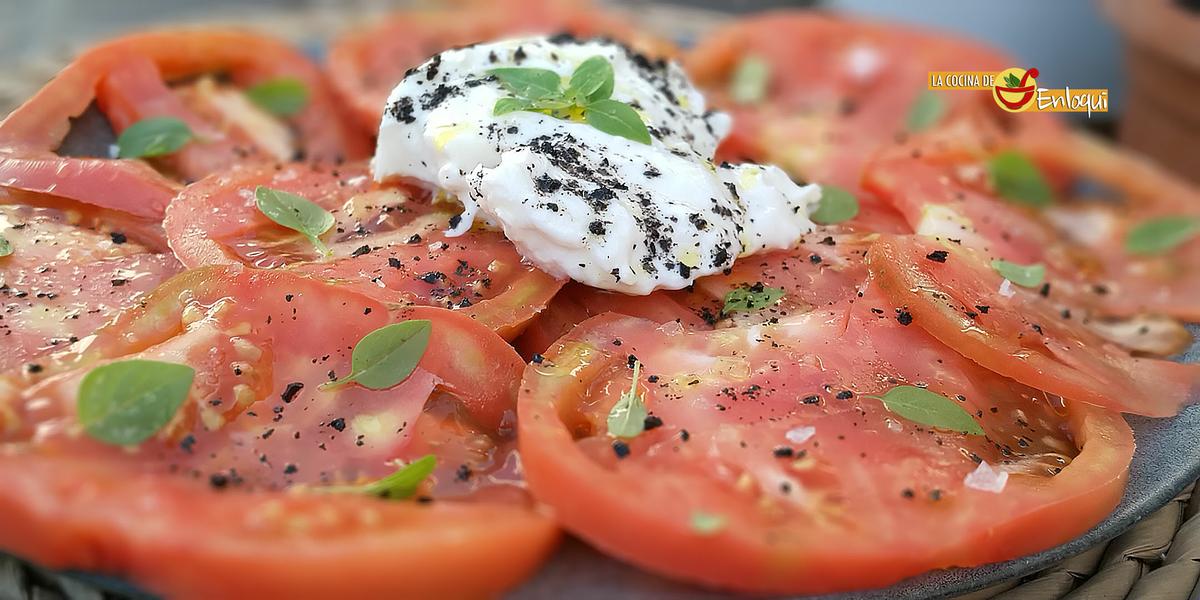 Ensalada de burrata y aroma de trufa
