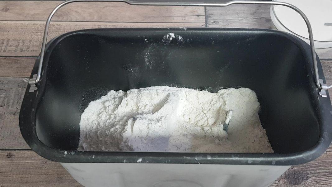 Pan Naan en panificadora y sartén