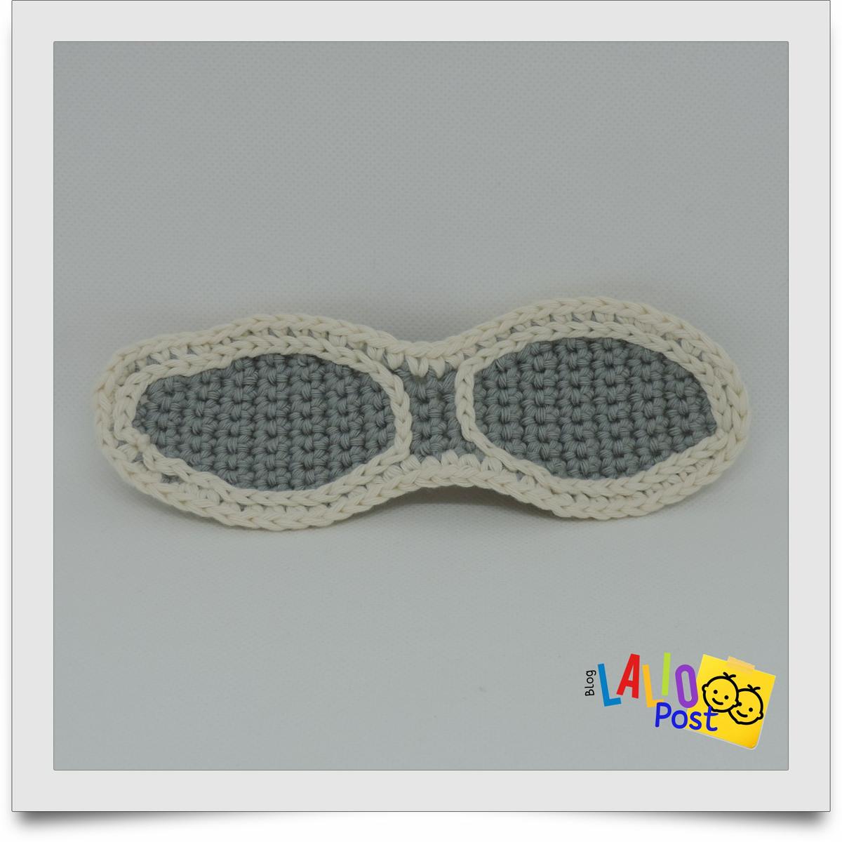 Gafas de aviador tejidas a crochet en color gris y beige