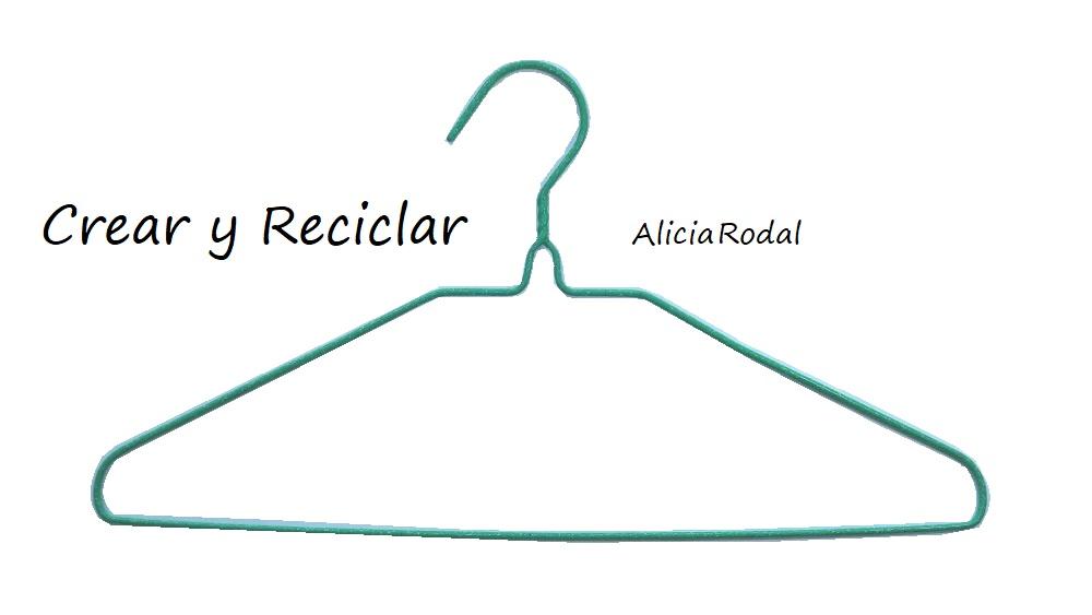 Cómo hacer una corona de Navidad con materiales reciclados Muy fácil. Diy Reciclaje