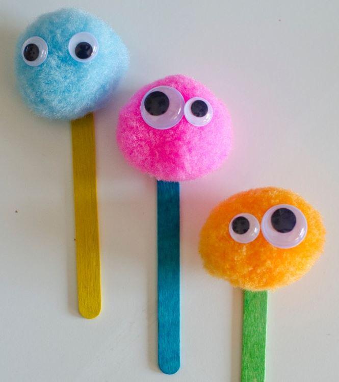 Marcapáginas con palos y aldogón. Vía Fixokids.